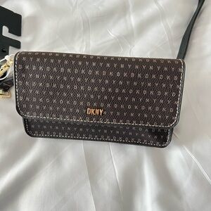 NWT Original DKNY Belt Waist Bag Fanny Brown Faux Leather Wristlet